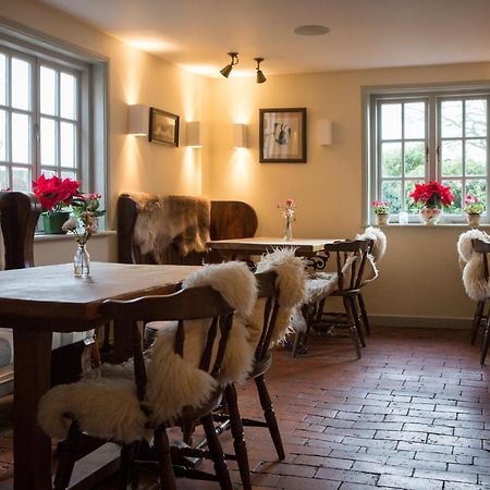 Watership Down Inn Whitchurch  Экстерьер фото